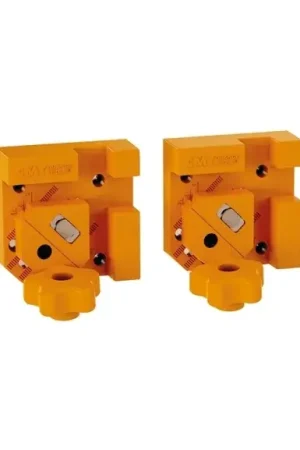 Adjustable corner frame clamps Commander Maintenant